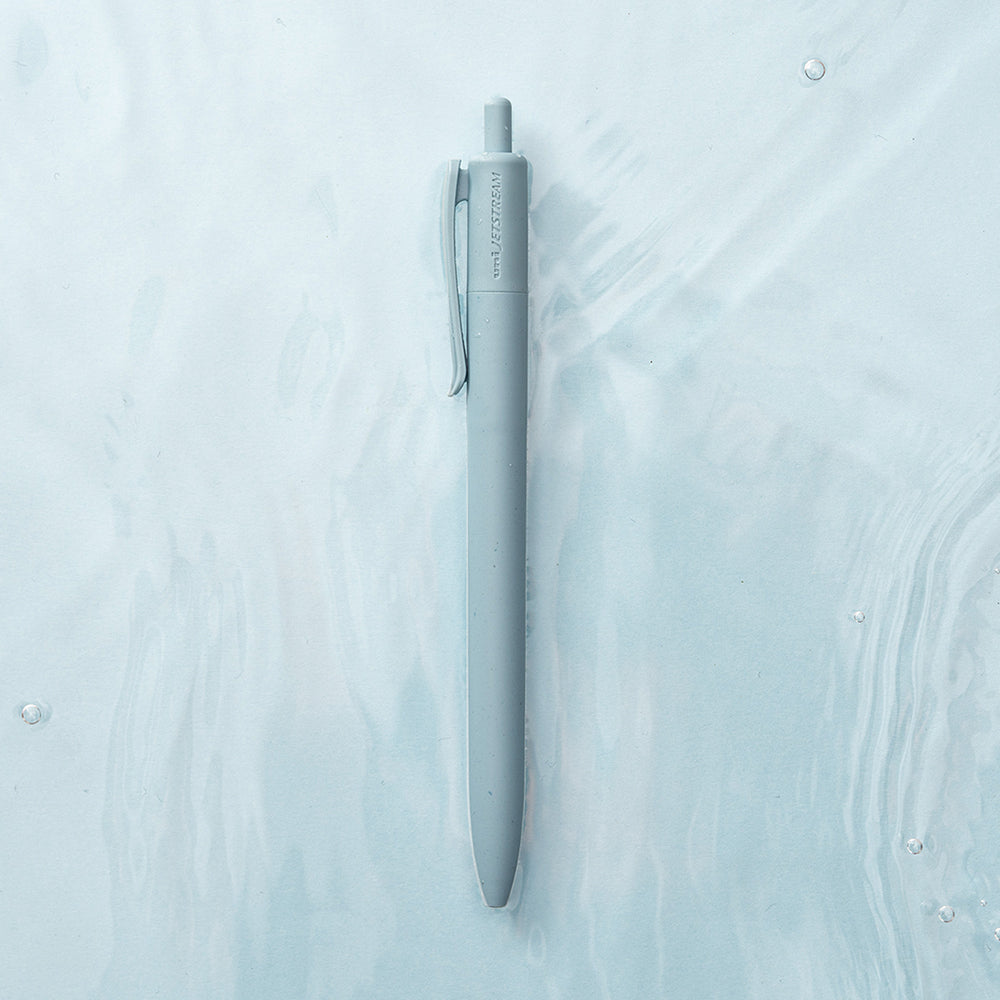 P-244 | UNI JETSTREAM Marine Plastic 海洋塑膠原子筆 0.7mm