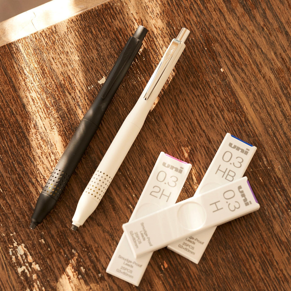 P-161A | UNI KURU TOGA ADVANCE 旋轉鉛芯筆 尊貴版 0.3mm (恆常版)