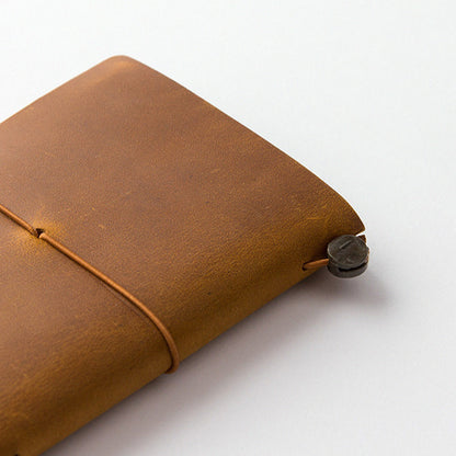 B-215 | TRAVELER'S COMPANY TRAVELER'S notebook 筆記本組 (Passport Size)