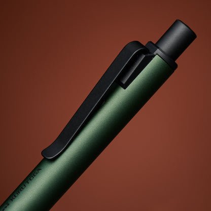 P-376 | UNI KURU TOGA WOOD 旋轉鉛芯筆 0.5mm
