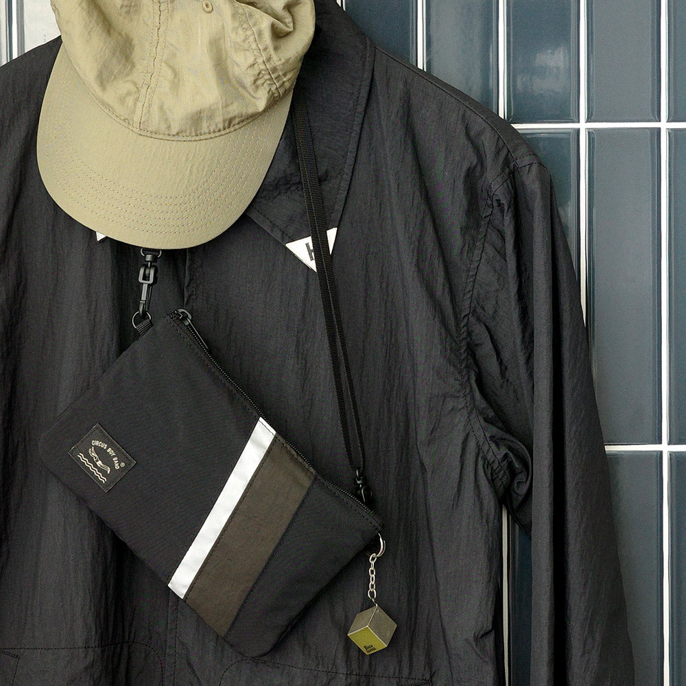 S-502 | CIRCUS BOY BAND TRIP pocket 斜揹包 (Night express)