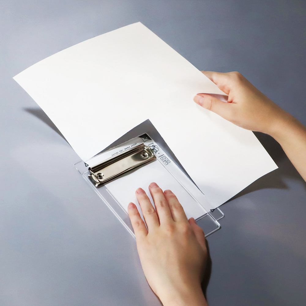 T-763 | KUTSUWA 4 BUN CUTS 四等分裁紙器 限量版 (透明藍)