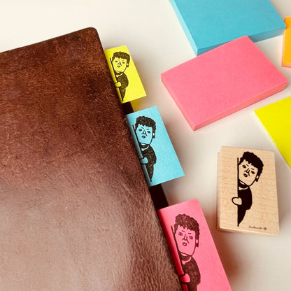 T-815 | RiraRiraHanko 印章 (Peeking Out)