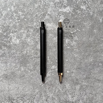 P-148 | HMM Pencil 鉛芯筆 0.7mm (黑色/金色)