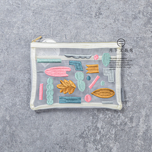 T-698 | UN TROIS CINQ x 村田智子 刺繡網布筆袋 (Harvest)